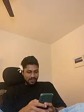 Snapshot of _IRRESISTIBLE_ chatting on 01.18.25 IRRESISTIBLE online show from 01.18.25