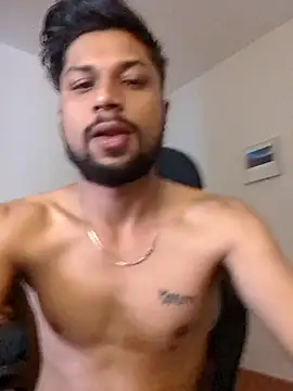 Snapshot of _IRRESISTIBLE_ chatting on 01.19.25 IRRESISTIBLE online show from 01.19.25