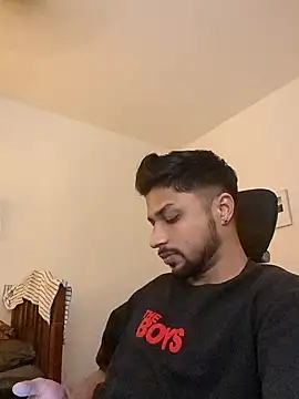 Snapshot of _IRRESISTIBLE_ chatting on 01.28.25 IRRESISTIBLE online show from 01.28.25