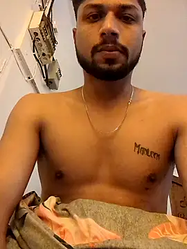 Snapshot of _IRRESISTIBLE_ chatting on 01.29.25 IRRESISTIBLE online show from 01.29.25