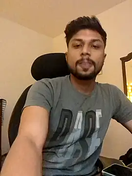 Snapshot of _IRRESISTIBLE_ chatting on 01.31.25 IRRESISTIBLE online show from 01.31.25