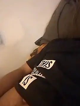 Snapshot of _IRRESISTIBLE_ chatting on 02.05.25 IRRESISTIBLE online show from 02.05.25