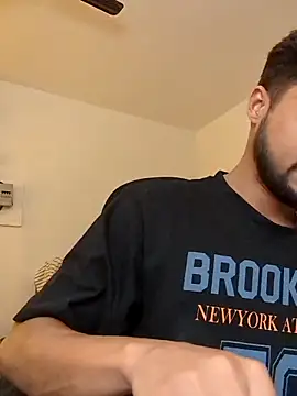 Snapshot of _IRRESISTIBLE_ chatting on 02.07.25 IRRESISTIBLE online show from 02.07.25