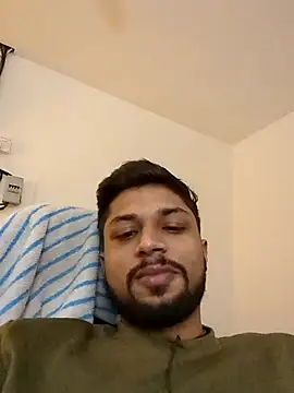 Snapshot of _IRRESISTIBLE_ chatting on 02.13.25 IRRESISTIBLE online show from 02.13.25