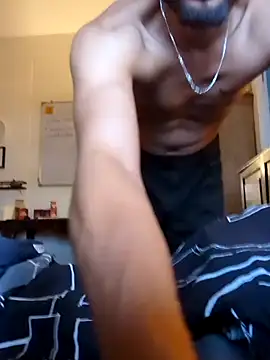 Snapshot of _IRRESISTIBLE_ chatting on 02.15.25 IRRESISTIBLE online show from 02.15.25