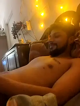 Snapshot of _IRRESISTIBLE_ chatting on 02.22.25 IRRESISTIBLE online show from 02.22.25