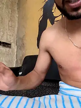 Snapshot of _IRRESISTIBLE_ chatting on 03.15.25 IRRESISTIBLE online show from 03.15.25