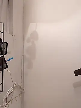 Snapshot of _IRRESISTIBLE_ chatting on 03.20.25 IRRESISTIBLE online show from 03.20.25