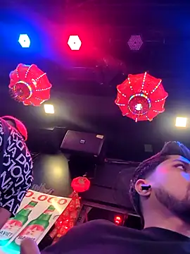 Snapshot of _IRRESISTIBLE_ chatting on 10.04.25 IRRESISTIBLE online show from 10.04.25