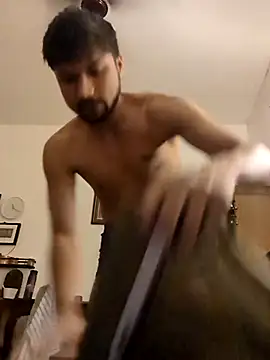 Snapshot of _IRRESISTIBLE_ chatting on 11.01.25 IRRESISTIBLE online show from 11.01.25