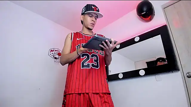 Samuel Suarez online show from 06.12.26