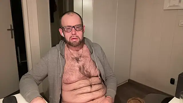 FABIOGLASSES online show from 11.24.25