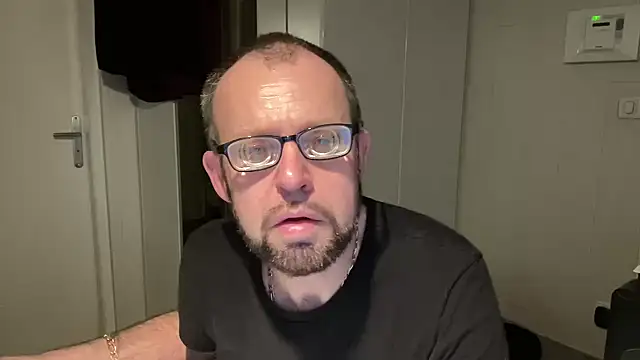 FABIOGLASSES online show from 03.05.26