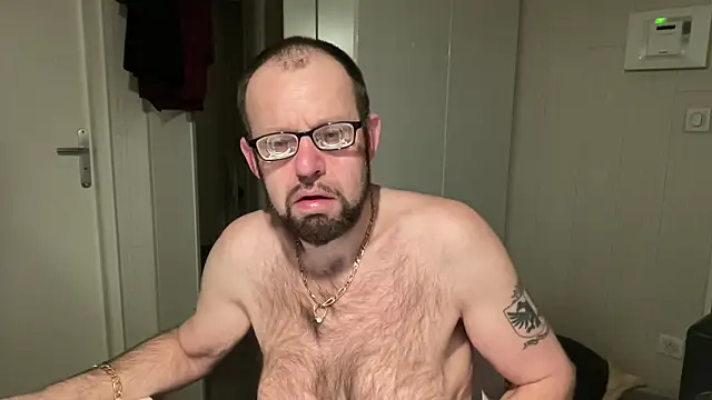 FABIOGLASSES online show from 04.24.26