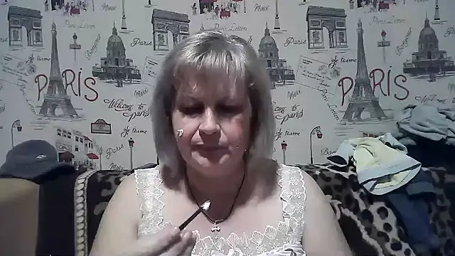 Snapshot of Gina_Marlyn chatting on 12.23.24 Gina Marlyn online show from 12.23.24