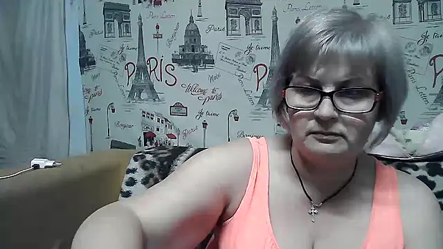 Snapshot of Gina_Marlyn chatting on 02.12.25 Gina Marlyn online show from 02.12.25