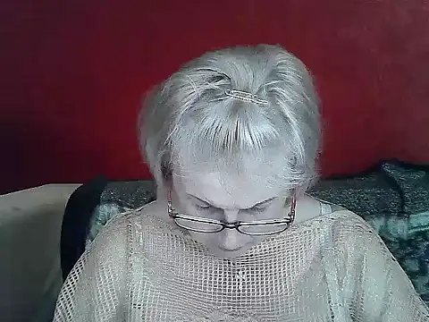 Snapshot of Gina_Marlyn chatting on 03.20.25 Gina Marlyn online show from 03.20.25