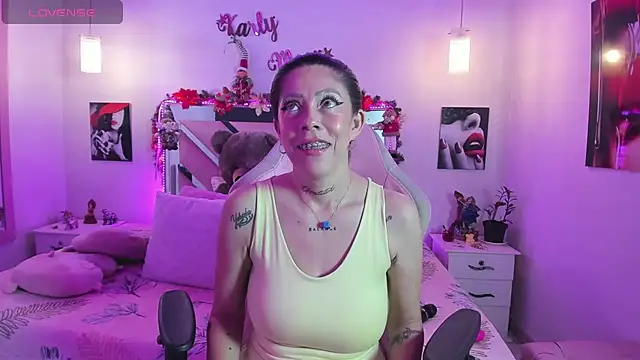 Karly moon online show from 11.30.25