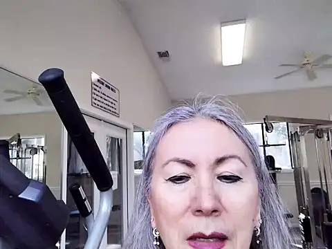 EvaRobinson online show from 01.20.25