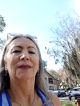 EvaRobinson online show from 02.13.25