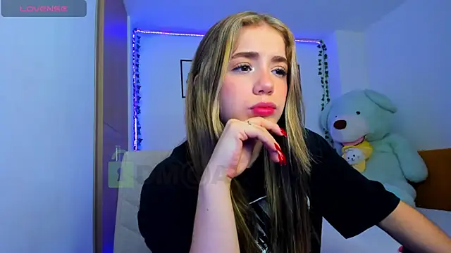 ShelbyHagen online show from 12.13.24