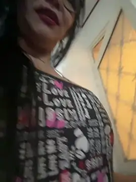 Snapshot of kelly_dirty_ chatting on 02.25.25 kelly dirty online show from 02.25.25