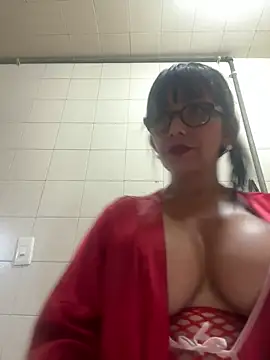 Snapshot of kelly_dirty_ chatting on 02.25.25 kelly dirty online show from 02.25.25