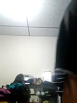 kelly dirty  online show from 04.04.26