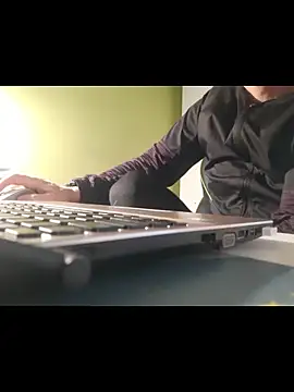 feathersify online show from 12.18.25