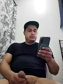 Snapshot of thickcocklatino chatting on 12.02.24 thickcocklatino online show from 12.02.24