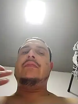 Snapshot of thickcocklatino chatting on 12.22.24 thickcocklatino online show from 12.22.24