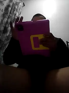 Snapshot of thickcocklatino chatting on 01.02.25 thickcocklatino online show from 01.02.25