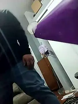 Snapshot of thickcocklatino chatting on 01.22.25 thickcocklatino online show from 01.22.25