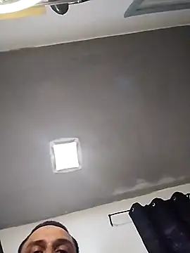 Snapshot of thickcocklatino chatting on 02.18.25 thickcocklatino online show from 02.18.25