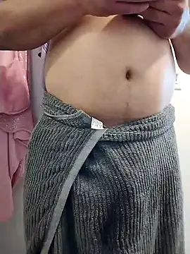 Snapshot of thickcocklatino chatting on 12.18.25 thickcocklatino online show from 12.18.25