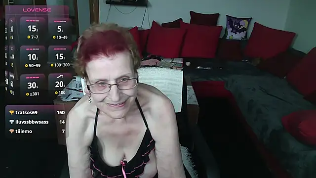 HeisseomaOriginal online show from 01.31.25