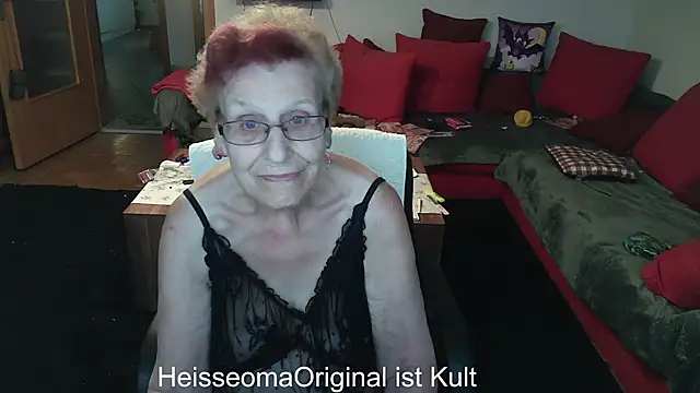 HeisseomaOriginal online show from 09.25.25