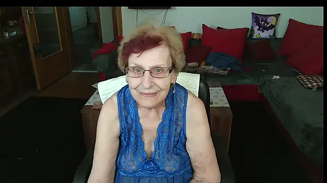 HeisseomaOriginal online show from 04.08.26