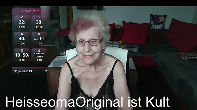 Snapshot of HeisseomaOriginal chatting on 06.04.26 HeisseomaOriginal online show from 06.04.26