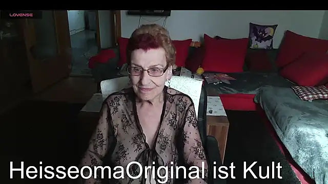 Snapshot of HeisseomaOriginal chatting on 06.10.26 HeisseomaOriginal online show from 06.10.26