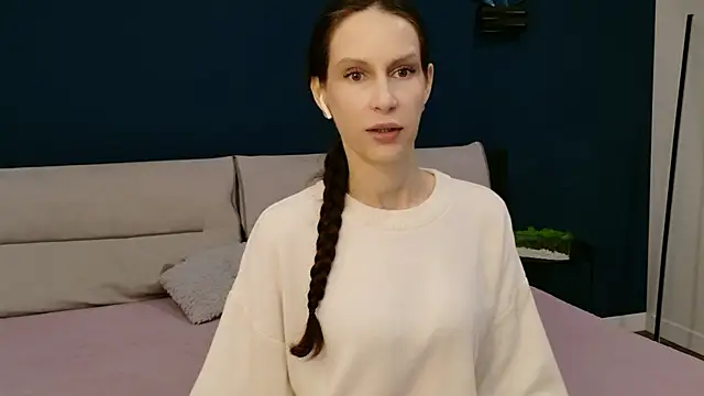 Mila Anders online show from 04.19.26
