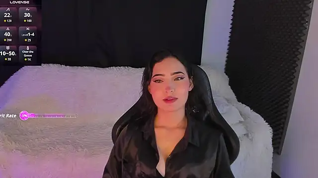 Snapshot of rosario215B chatting on 11.28.25 rosario215B online show from 11.28.25