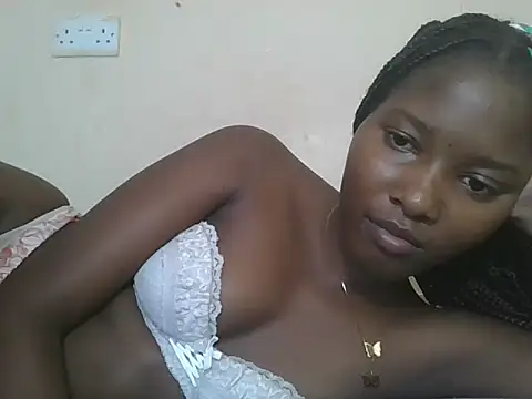 Snapshot of sexyjanett chatting on 10.15.25 sexyjanett online show from 10.15.25