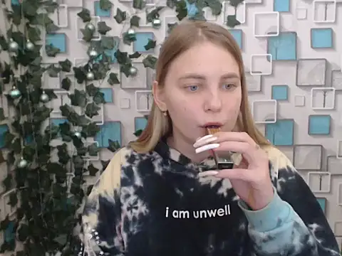 klerkarina online show from 12.23.24