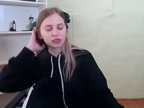 klerkarina online show from 03.18.25