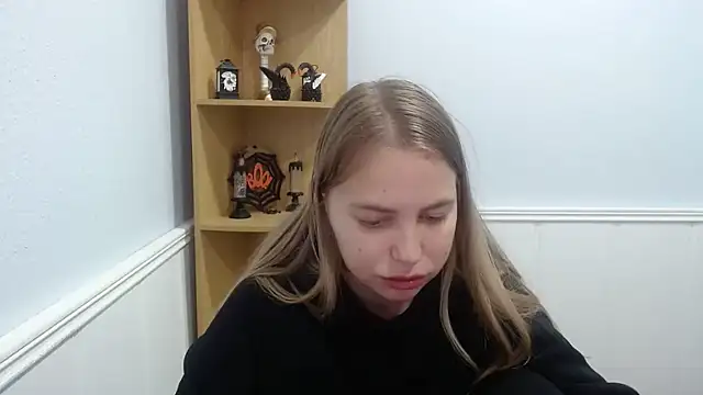 klerkarina online show from 10.17.25