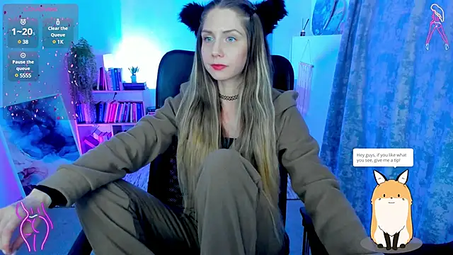 Snapshot of GrayceWild chatting on 12.10.24 GrayceWild online show from 12.10.24