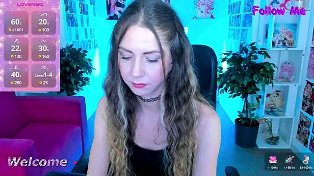 Snapshot of GrayceWild chatting on 01.17.25 GrayceWild online show from 01.17.25