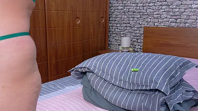 Snapshot of CuteBlondeMe chatting on 11.10.25 CuteBlondeMe online show from 11.10.25