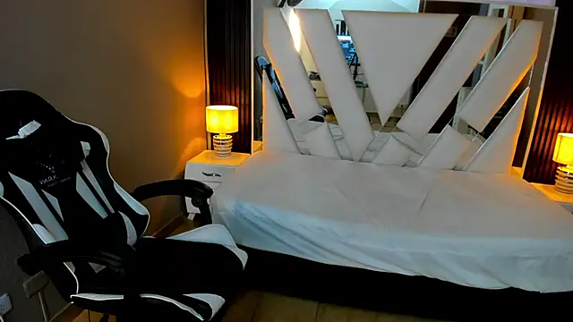 Linda4Petite online show from 05.19.26